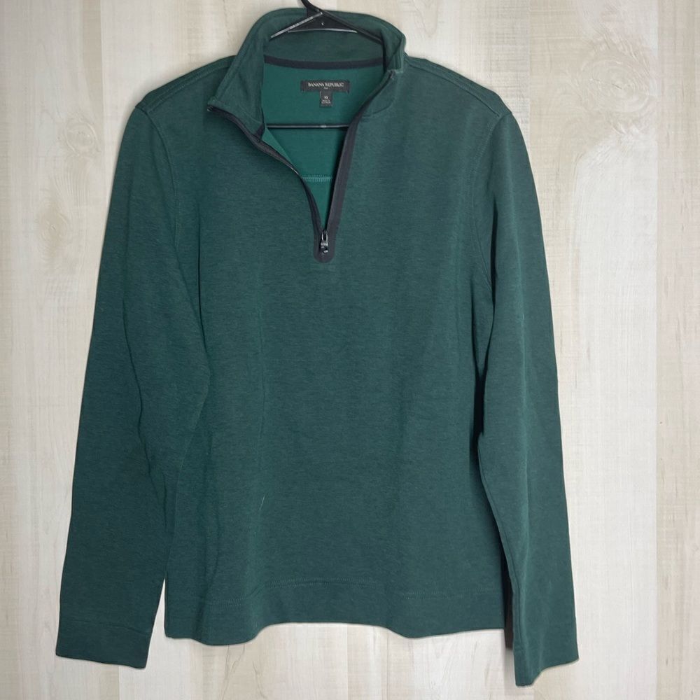 Banana Republic forest Hunter green long sleeve pullover, size medium